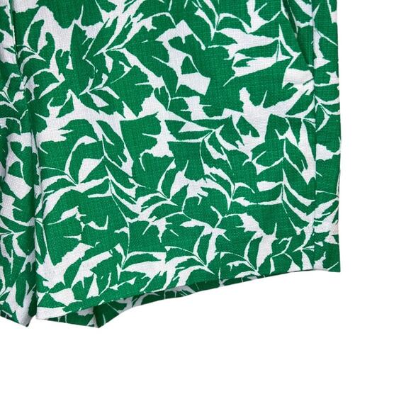 J. Crew Women's Green White Leaf Floral Pattern Short Size 6 Tropical Hawaiian - Picture 7 of 16